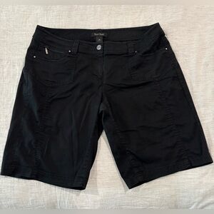White House Black Market Black Bermuda Shorts Classic Style